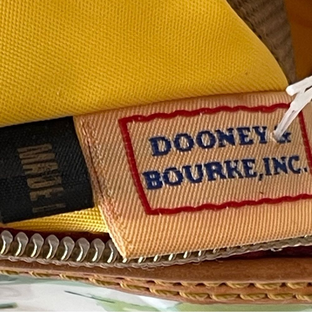 DOONEY & BOURKE  Vintage RARE Floral Sachel bag - Picture 3 of 14